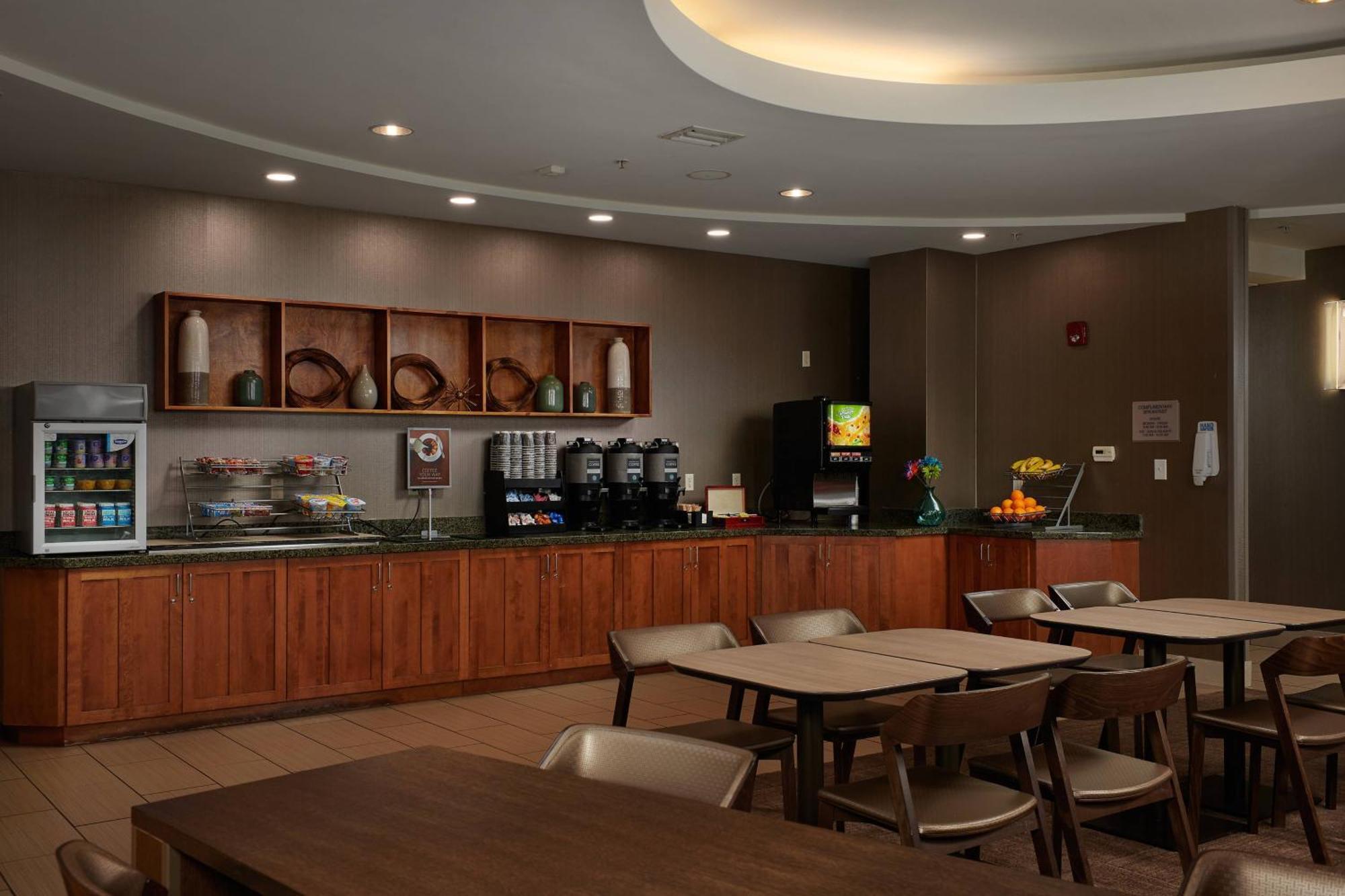 Springhill Suites By Marriott Baton Rouge North / Airport Exterior foto