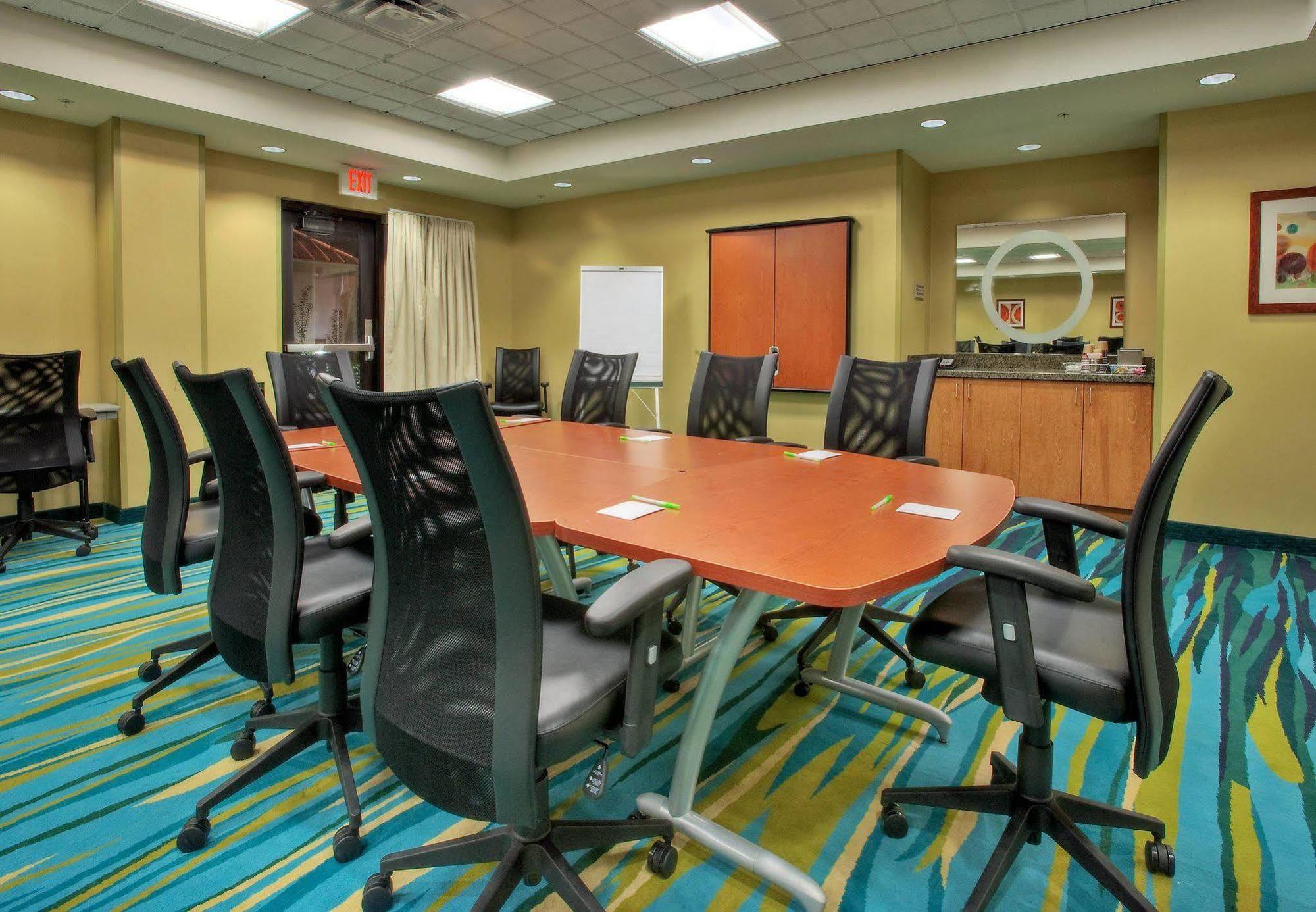 Springhill Suites By Marriott Baton Rouge North / Airport Einrichtungen foto